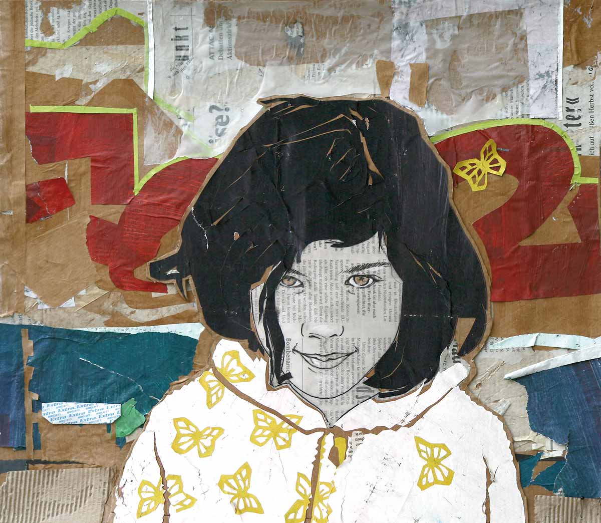 Papiercollage, Mädchen mit schwarzen Haaren vor farbigem Hintergrund